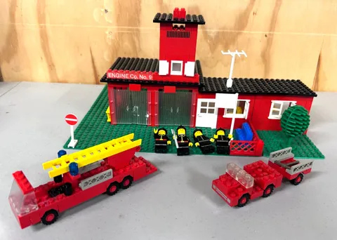 Old Lego Fire Station Vintage Legoland 590 Engine Company No 9 - No Manual