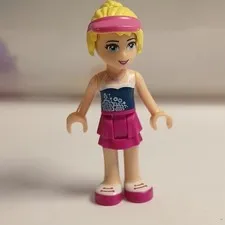 Lego Friends Stephanie Magenta Layered Skirt Dark Blue Top Visor Ha FRND83 41058