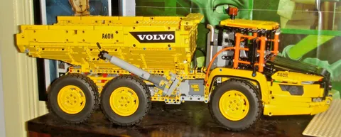 Lego Technic Control+ 6x6 Volvo Articulated Hauler (42114) Retired 100% Complete