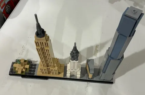LEGO Architecture Skylines New York City 21028 AS IS  Set - no box/manual