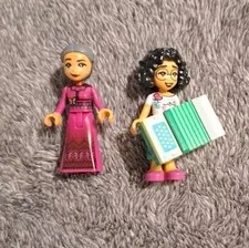 LEGO Disney Encanto Minifigures Lot Abuela Alma & Mirabel Madrigal w/ Accordian 