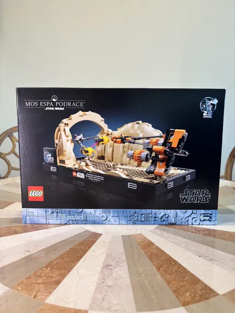 LEGO Star Wars: Mos Espa Podrace Diorama (75380) | SEALED