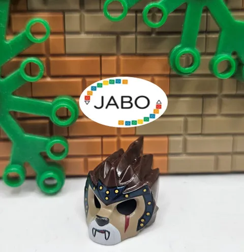 ( S12 / 7 / 18 ) LEGO 11129pb03 Headgear Mask Lion with Dark Tan Face Red Scar