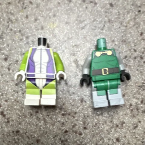 LEGO Minifigure Torso & Legs Bodies Lot of dr doom and she hulk