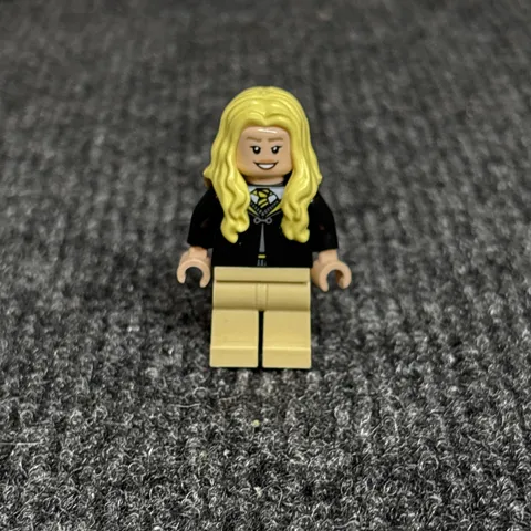 LEGO Minifig - Hufflepuff Student Hannah Abbott from Harry Potter's Hogwarts