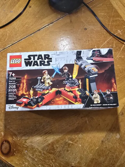 LEGO Star Wars: Duel on Mustafar (75269) 208 Pieces New