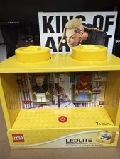 Rare Discontinued LEGO LED Lite Display Case for Minifigures with two Figs