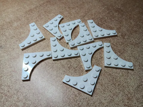 LEGO BULK LOT 10 WHITE MODIFIED PLATE CURVED 4X4 CUTOUT #35044