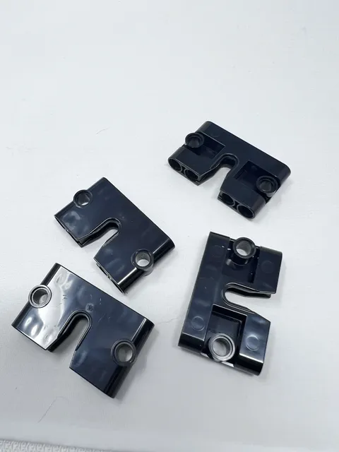 LEGO New 67139 Black TECHNIC Pin Connector Block  Lift Arm 1 X 3 X 5 Lot Of 4