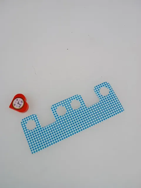 LEGO - Dorthy Skirt Cloth with 4 Holes W/ Red Heart 