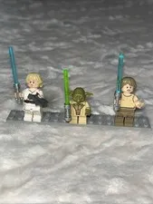 Lot Of 3 Lego Star Wars Minifigures Yoda And Luke Sw0707 Sw0907
