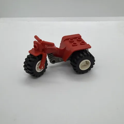 1X Lego Motorcycle Trike Red Chassis Dark Gray Wheel Rim White 30187C01A
