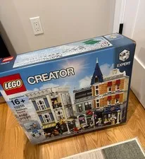 LEGO CREATOR: Assembly Square (10255) CIB