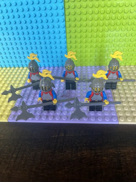 Lego Castle Minifigures Lot Of 5 Lion Knights Rare See Description
