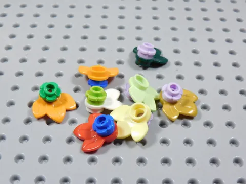 LEGO Lot of 8 Plant Plates w/ Flower Minifig Orange White Gold Blue Red BQ