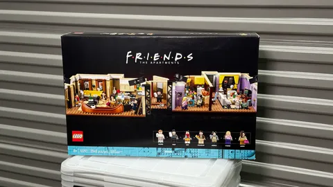 LEGO Icons: The Friends Apartments (10292) (RETIRED)