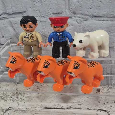 Lego Duplo Figures Lot Of 6 Zoo Keeper Animals Tigers Polar Bear Train Conductor