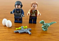 LEGO JURASSIC WORLD LOT MINIFIGURES OWEN GRADY - TRACKER GUARD- BABY DINO- EGGS