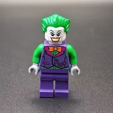LEGO Minifigure The Joker sh0206 DC Super Heroes 76035 Purple Suit 2015