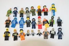 Off Brand lego minifigures Lot
