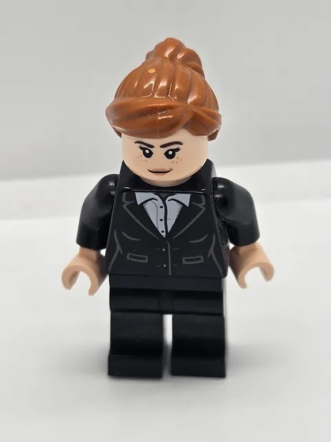 Lego Mini Figure Super Heroes Marvel Avengers Pepper Potts Black Suit from 76216
