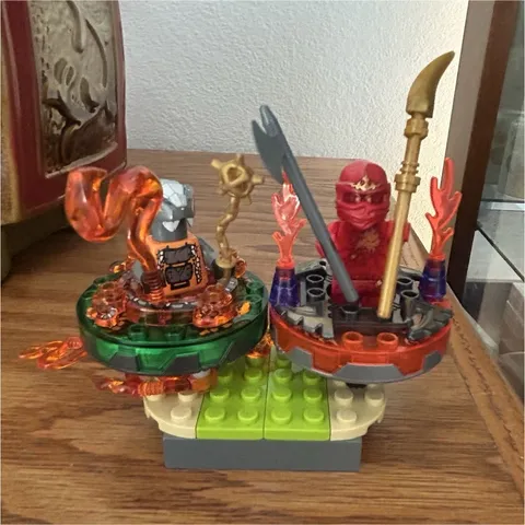Lego Ninjago Nrg Kai vs Chokun 9591 Weapon Pack Spinners