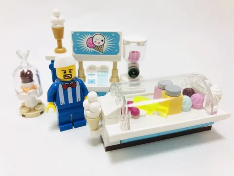 LEGO Sweets Ice Cream Shop Soft Serve Shop Playset Building Blocks