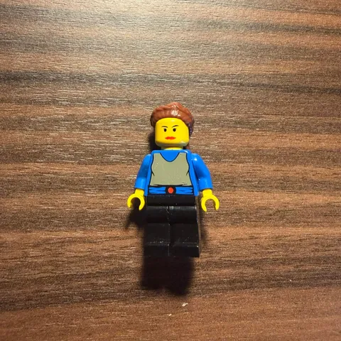 (READ DESC) LEGO Star Wars Padme Minifig (Yellow Head) sw0025