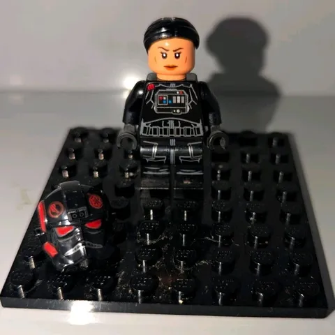 LEGO Minifigure Black Outfit with Hairpiece, Accessories & Black Baseplate