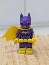 LEGO Batgirl Minifigure The LEGO Batman Movie Purple Suit Yellow Cape