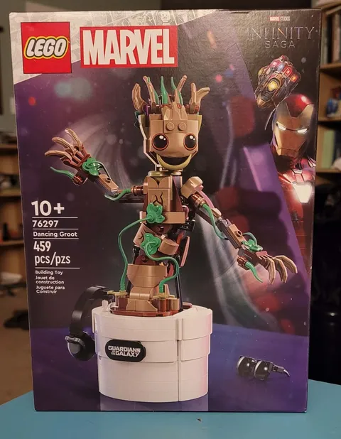 LEGO Super Heroes: Dancing Groot (76297) **NEW IN BOX**