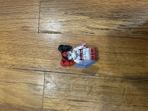 LEGO Harley Quinn Nurse Minifigure Batman Series 1, 71017 CMF
