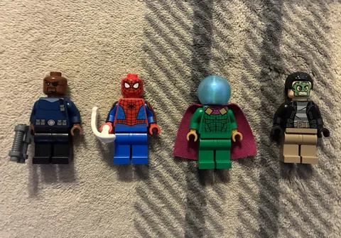 Lego Marvel Spiderman Minifigures Lot of 4 Spiderman, Fury, Mysterio