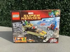 Lego Marvel Super Heroes- Avengers Assemble- Captain America vs Hydra (76017)New