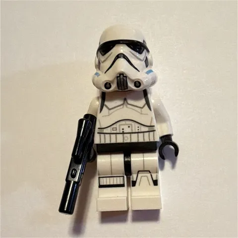 LEGO Star Wars Imperial Stormtrooper Minifigure w/ Helmet & Black Blaster 