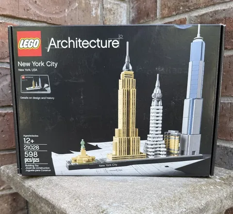 Lego Architecture #21028 New York City NYC Retired Brand New Factory Sealed