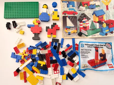 Vintage 1976 LEGO 20-1 Universal Building Set Basic Set 20 + McDonalds Sets READ