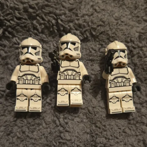 LEGO Star Wars Clone Trooper Minifigure Lot of 3 White Armor with Blasters
