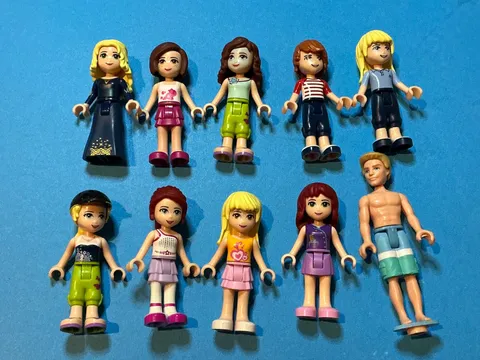 LEGO Mini Dolls. Lot of 10 Random Assorted Mini-Doll Figures. L2-12