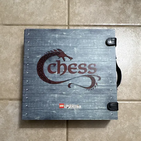 LEGO 7015 Viking Chess Set 701 pcs Carry Case Vikings 2005 Retired