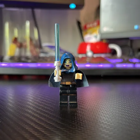 LEGO Barriss Offee Minifig SW0379 Star Wars Clone Wars 9491 Set Exclusive 2012