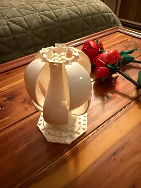 LEGO Flower Bouquet Custom Build White Vase & 2 Red Roses Plant & Flower