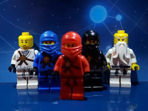 LEGO Ninjago The Golden Weapons Minifigure Lot Kai Cole Jay Zane Master Wu