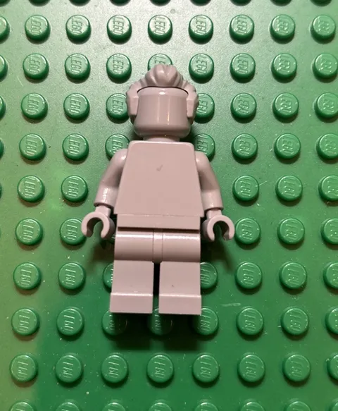 LEGO DC Super Heroes - Arkham Asylum Gray Statue Minifigure Batman Movie 70912