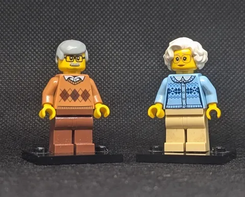 LEGO Grandma & Grandpa Minifigures Elderly Couple Lot