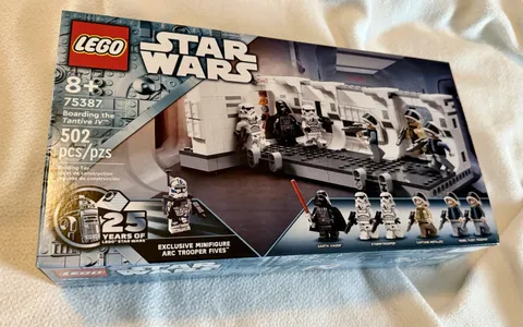 LEGO Disney Star Wars A New Hope Boarding The Tantive IV  (75387) Factory Sealed