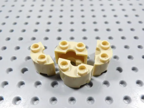 LEGO Lot of 4 Tan 1x2x1 Half Cylinders Panels BC
