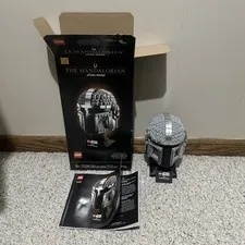 LEGO Star Wars: The Mandalorian Helmet (75328)
