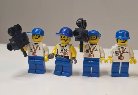 Lego Movie Studios Minifigure Lot:  3 Cameramen And Grip