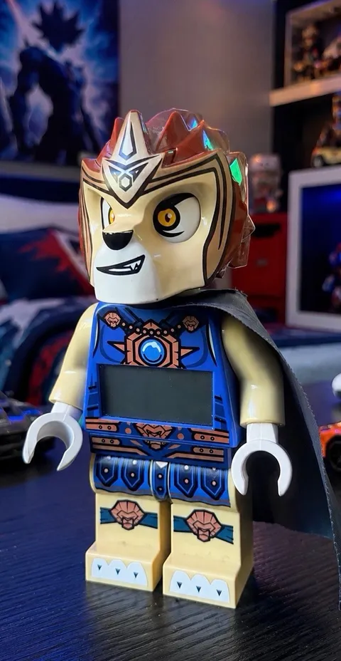 LEGO Legends of Chima Laval Minifigure w/ Helmet and Black Cape / Alarm Clock